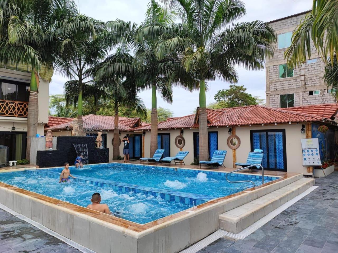 Hotel Berlin International Puerto López Exterior foto